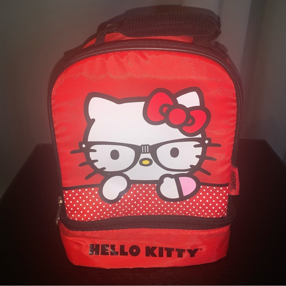 SOLD🚫 Vintage Hello Kitty Schoolgirl Red 2 Compartment Lunch Box